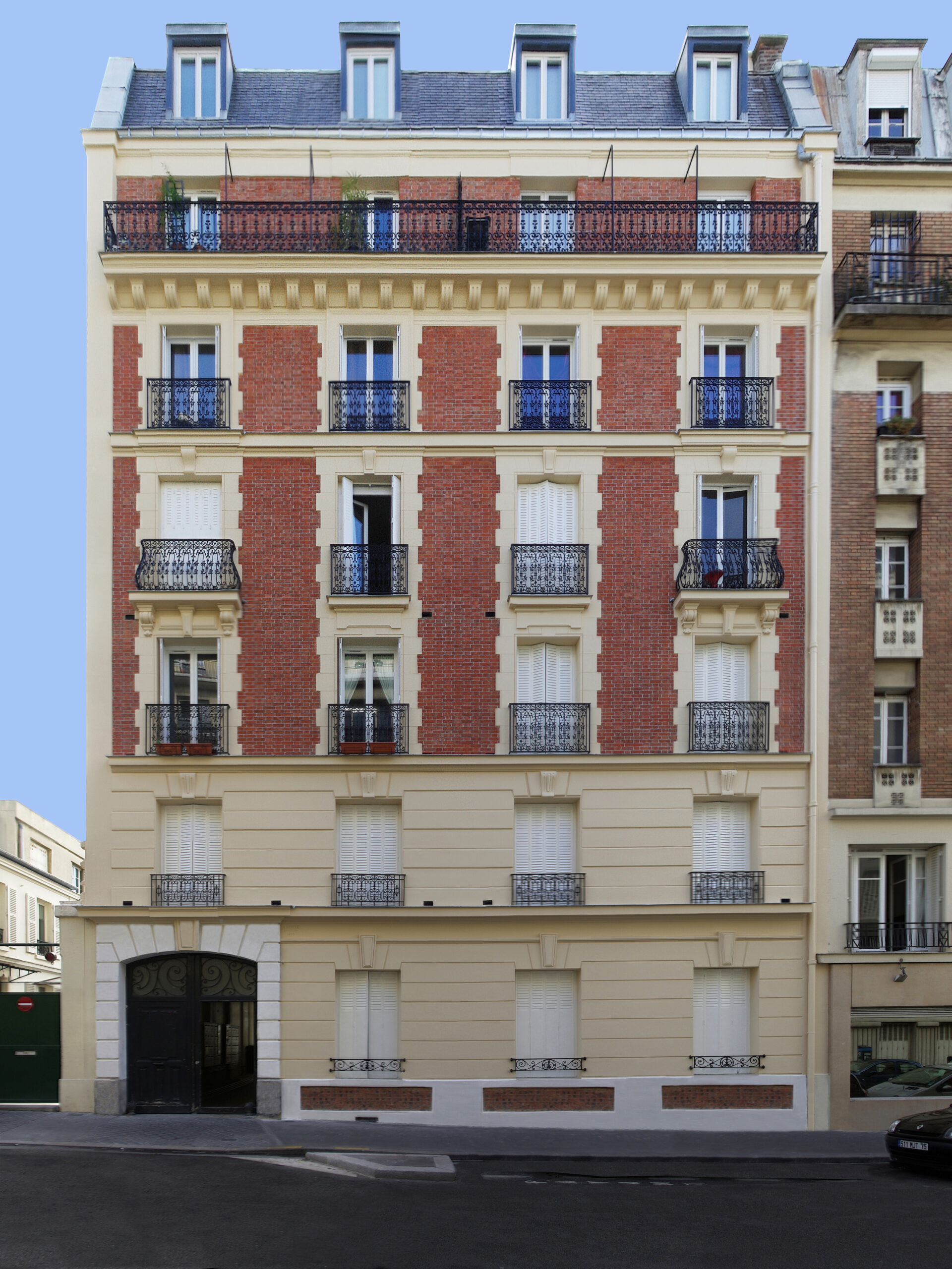 travaux de ravalement de façade en pierre de taille d'une copropriété haussmannien paris 17